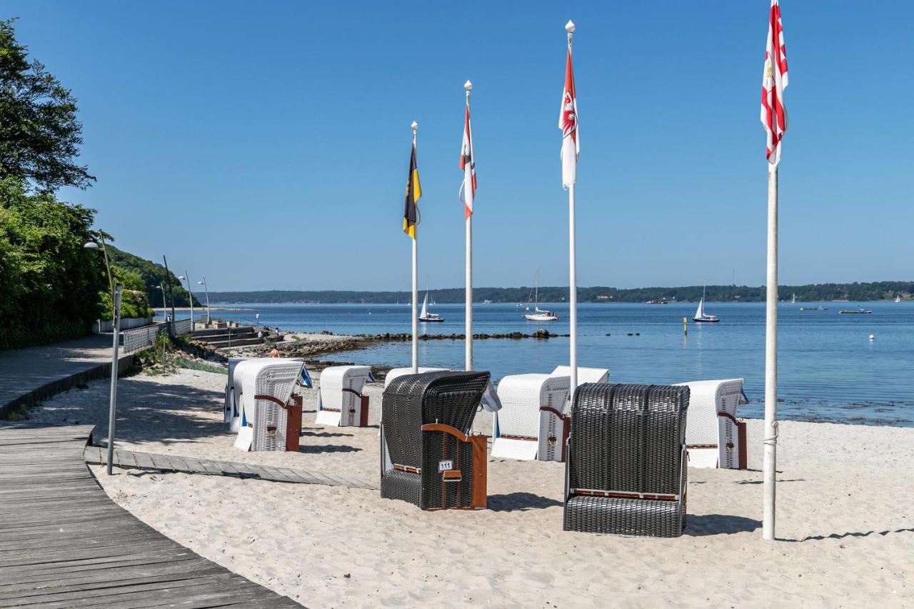 Ferienwohnung Mit Badestrand Gluecksburg Exterior photo